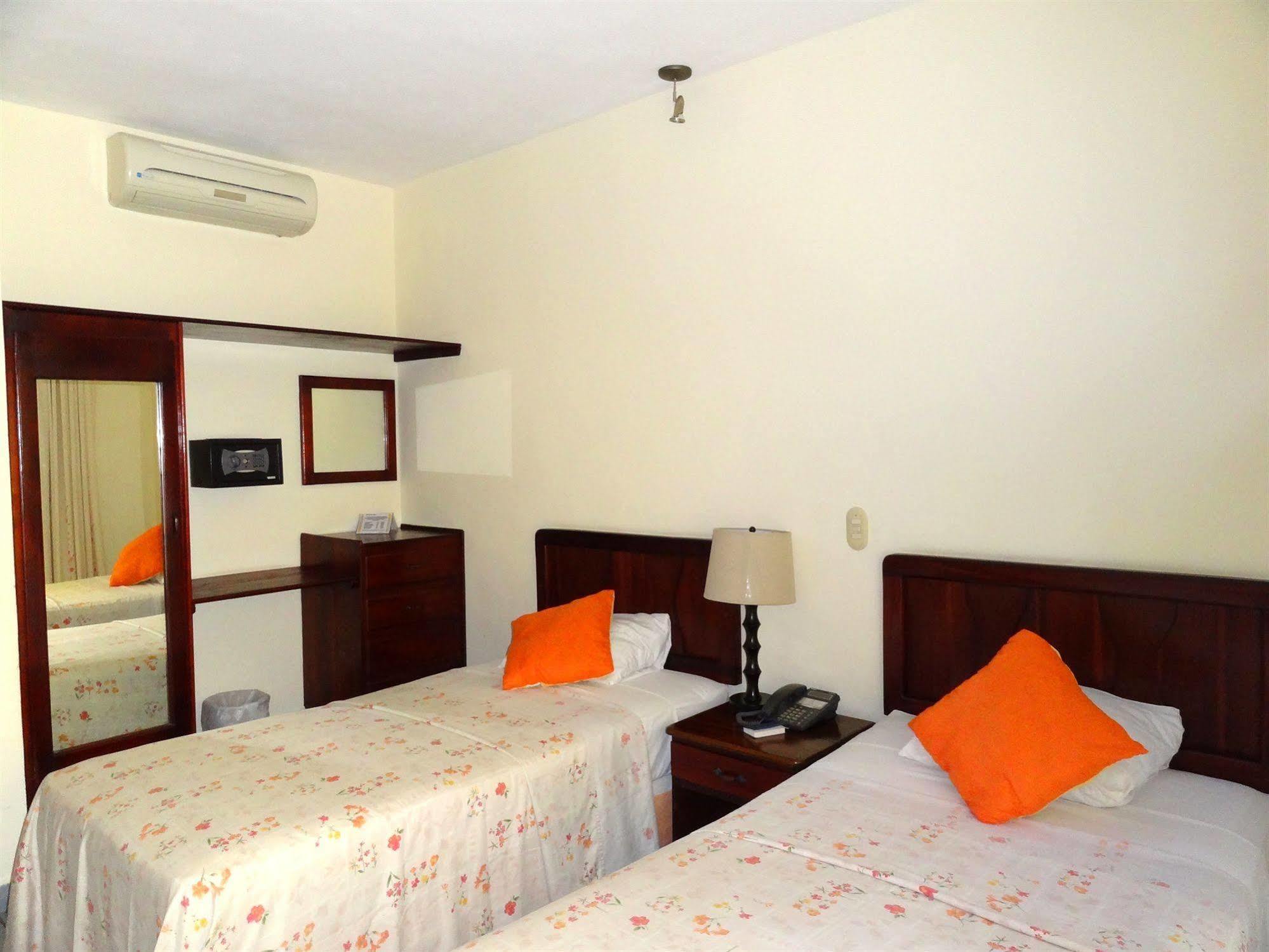Hotel Costa Azul County Beach Puerto Cortes Exteriör bild