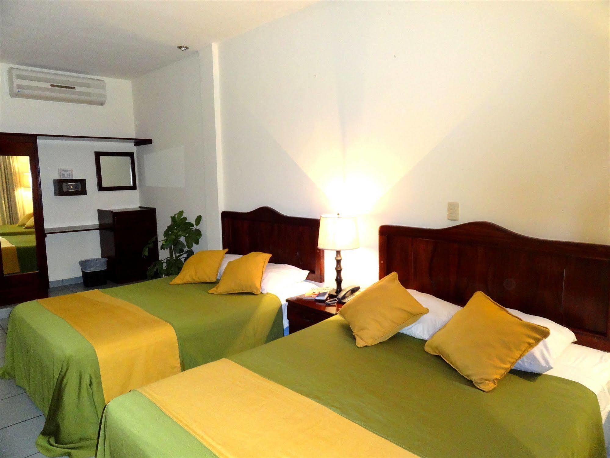Hotel Costa Azul County Beach Puerto Cortes Exteriör bild